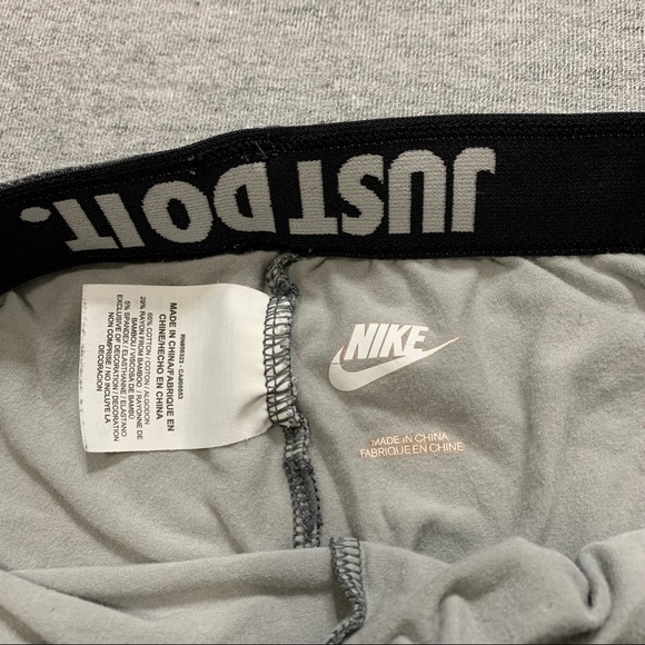 Nike Grey Camo Swirl Leggings Women’s Size XL - Picture 5 of 8